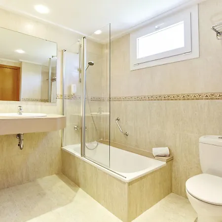 Universal Castell Royal 4*